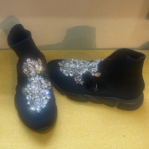 Fashion Sneakers worn 1 Time - Picture 4 of 8